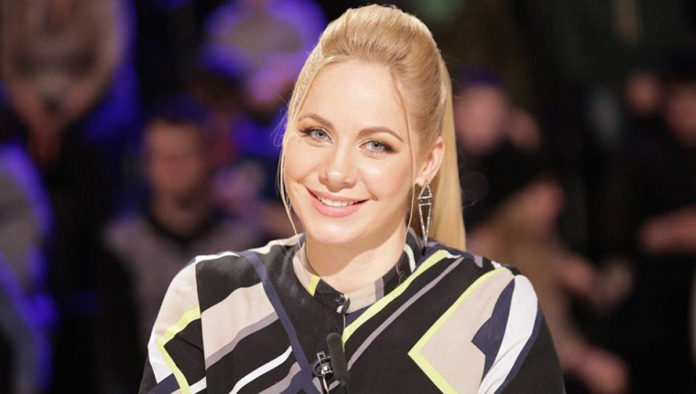 Слава Фролова покинула Україну і показала, як живеться за кордоном Слава Фролова покинула Україну і показала, як живеться за кордоном