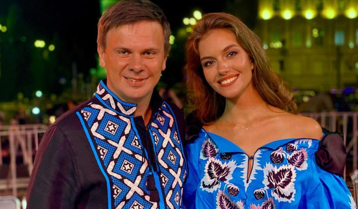 Дмитро Комаров та Олександра Кучеренко Дмитро Комаров та Олександра Кучеренко