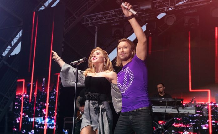 Куди зник Олег Винник з дружиною Таюне