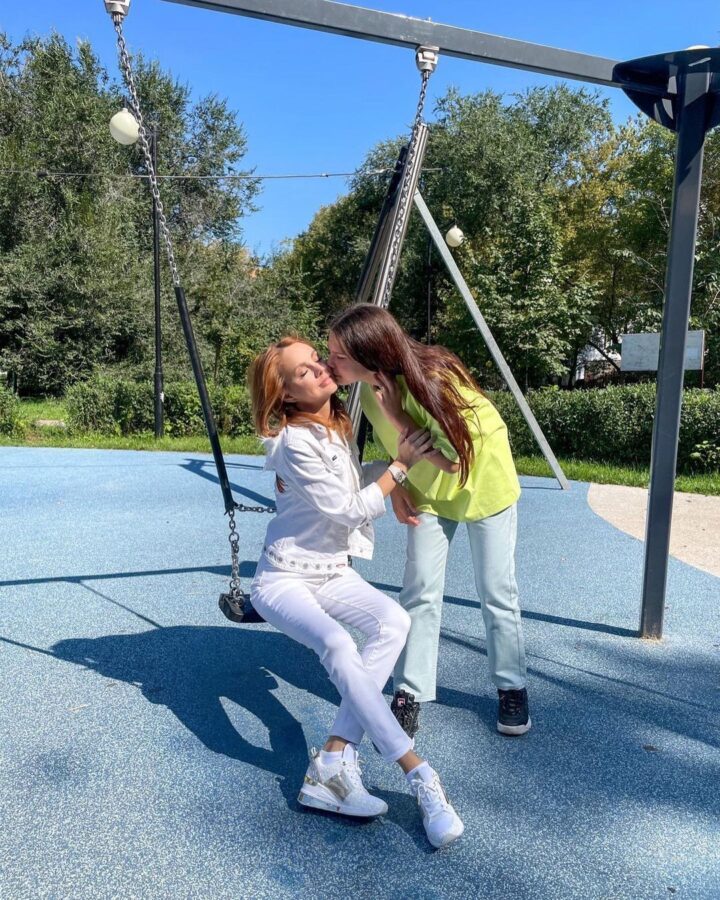 Марина Максимова з донькою