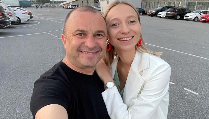 Молода дружина Віктора Павліка показала великий круглий живіт Молода дружина Віктора Павліка показала великий круглий живіт