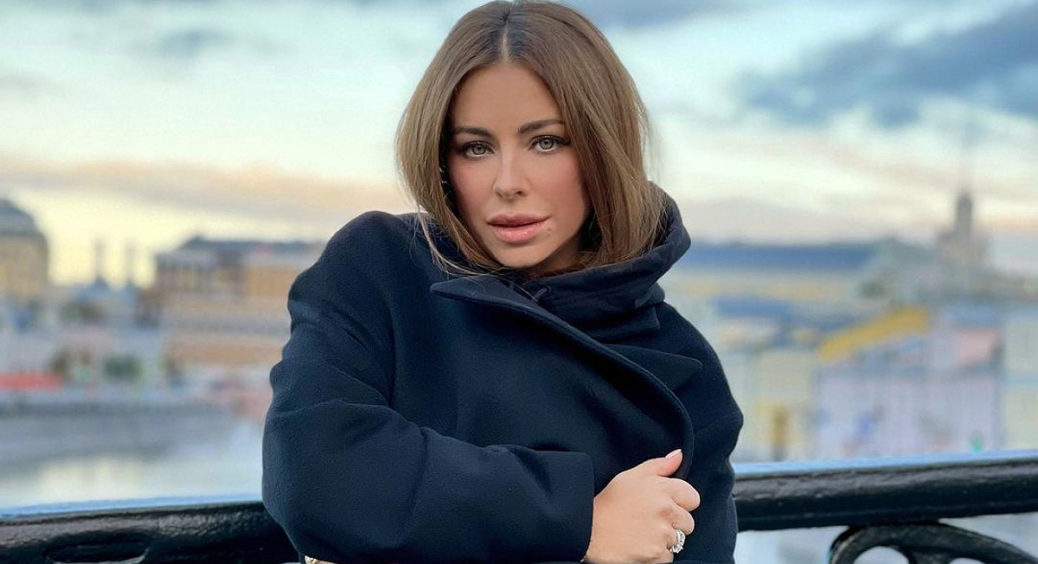 Заплакану Ані Лорак помітили в ресторані колишнього чоловіка Мурата Налчаджиоглу: ридала від несправедливості 