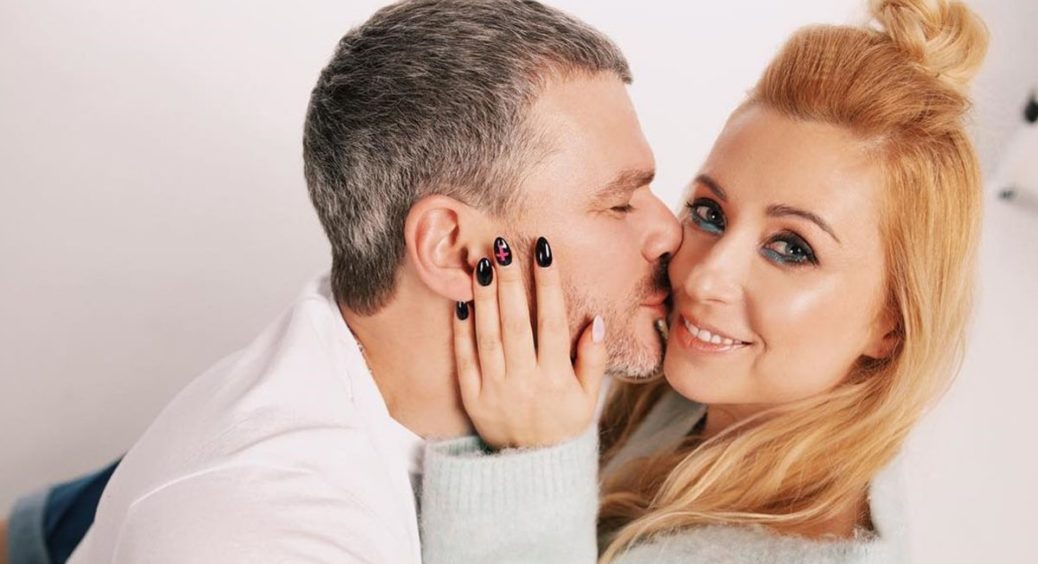 Арсен Мірзоян безсоромно видав місця, де у них з Тонею Матвієнко було “це”: “Не все можна називати” 