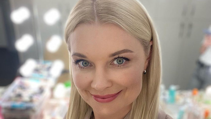 Лідія Таран пояснила, чому не їде з донькою до України Лідія Таран пояснила, чому не їде з донькою до України