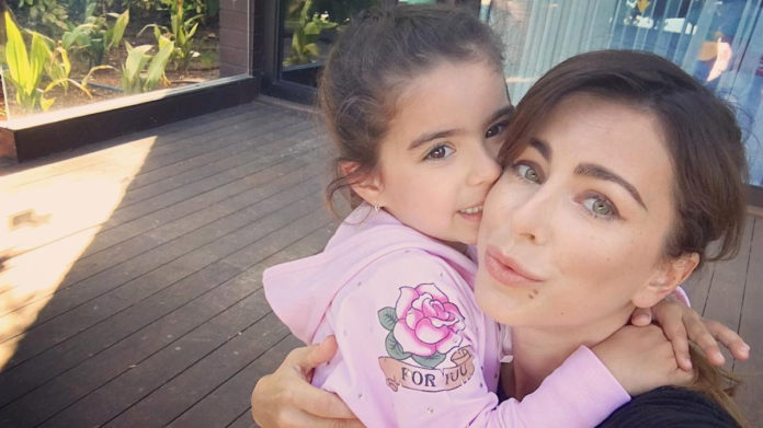 Зовнішність підрослої дочки Ані Лорак викликала неоднозначну реакцію в мережі