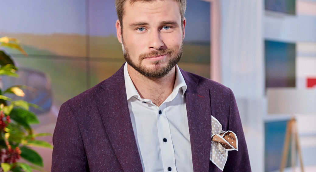 Ведучий “Сніданку з 1+1” Єгор Гордєєв розповів про шлюб і складні часи в стосунках: “І в радості, і в горі” 