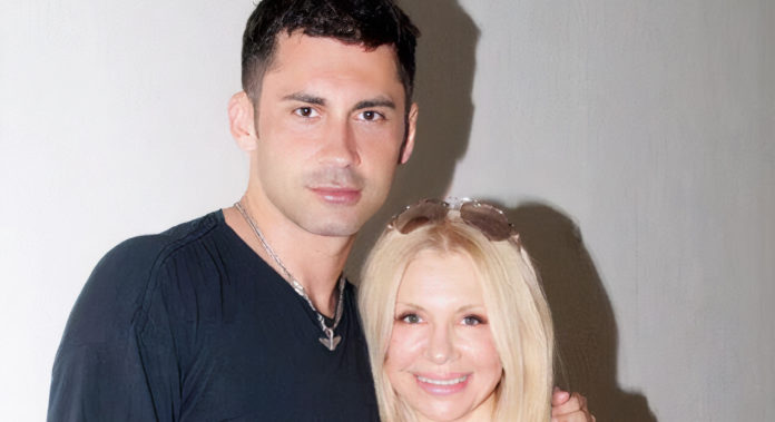 Мама Дана Балана засвітилася в Італії з округлим животом