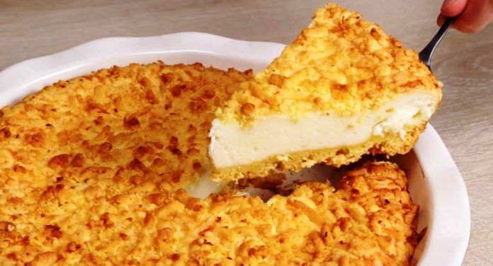 Готуємо швидкий пиріг зі сметани і яєць за 30 хвилин