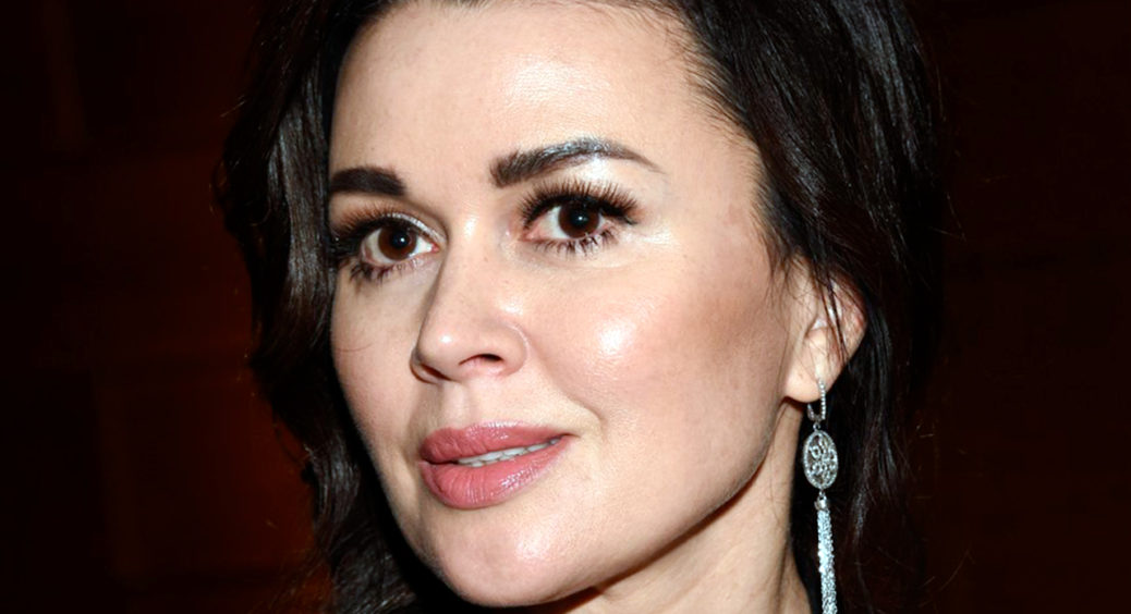 Дитина, яка коштувала матері здоров’я: з’явилося фото тої самої маленької дочки Заворотнюк від фігуриста 