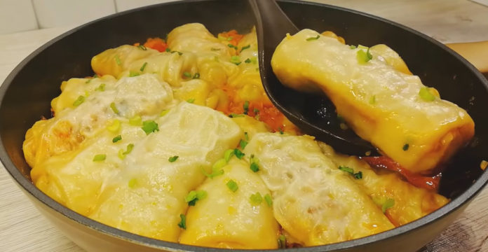 Смакота з фаршу, борошна і води на вечерю для всієї родини Смакота з фаршу, борошна і води на вечерю для всієї родини