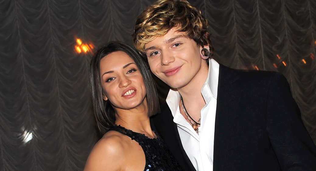 29-річний Олександр Кривошапко вперше показав свою доньку Алісу: співака зробила батьком не Тетяна Денисова 