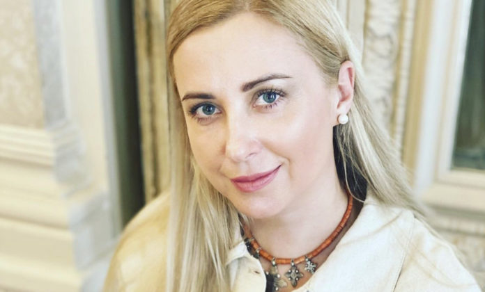 Як виглядає перший чоловік 41-річної Тоні Матвієнко