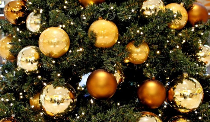 Новорічні іграшки своїми руками