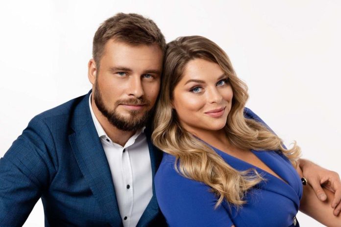 Єгор Гордєєв зі "Сніданку з 1+1" притягнув за талію Нелю Шовкопляс