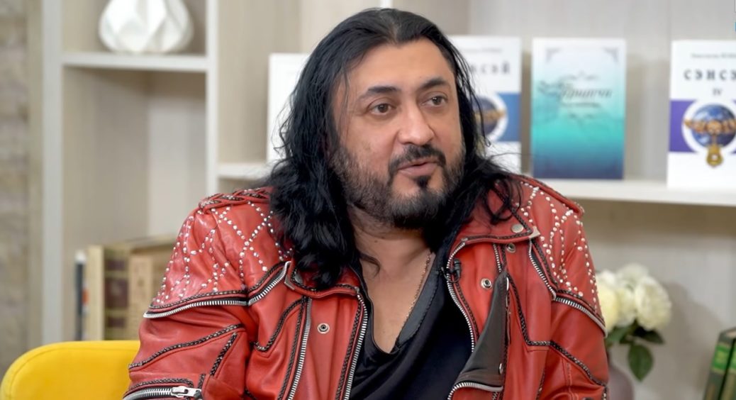 Як живе головний виконавець циганських романсів Петро Чорний: всі таємниці особистого життя та кар’єри 