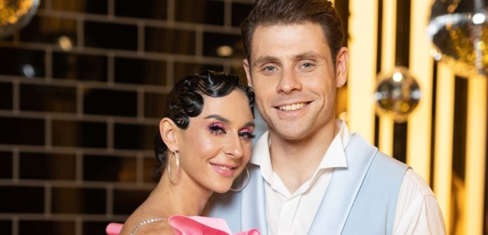 Артур Логай та Анна Кареліна