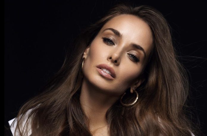 Олександр Еллерт просто не потягнув Ксенію Мішину фінансово