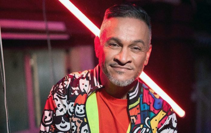 Ектор Хіменес-Браво засвітився з помаранчевим обличчям