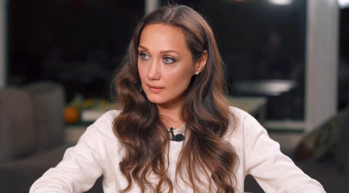 Євгенія Власова розповіла, чому не показує дорослу дочку