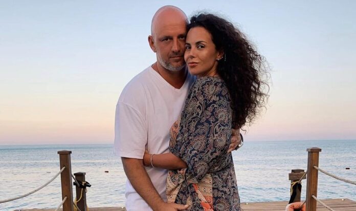 Насті Каменських не вдалося сховати круглий живіт навіть в Іспанії: 