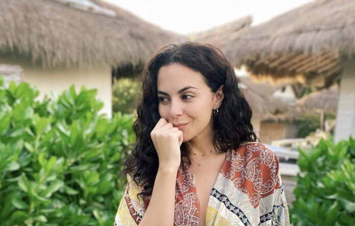 У мережі розсекретили, чому Настя припинила фотографуватися і ховає фігуру У мережі розсекретили, чому Настя припинила фотографуватися і ховає фігуру