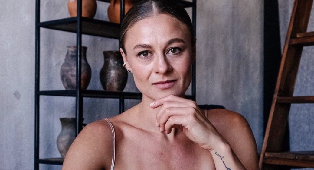 Ольга Мартиновська з “МастерШеф” поїхала з України після 3 тижнів війни: з Ярославським довелося розстатися 