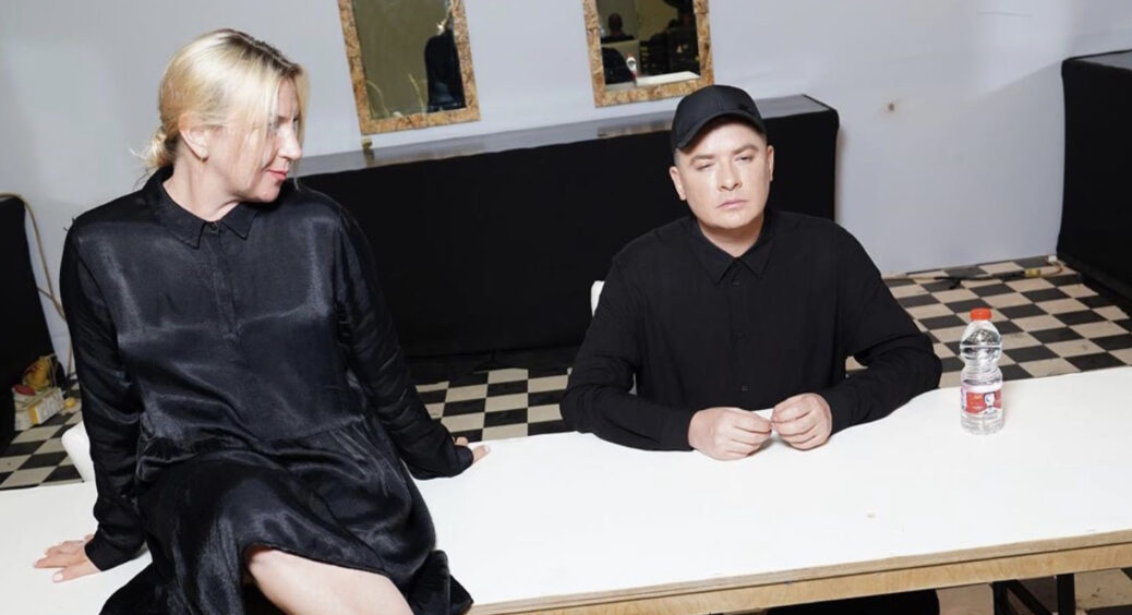 Мама Вєрки Сердючки Інна Білоконь одягла весільну сукню з фатою і показала нареченого: невже Данилко? 