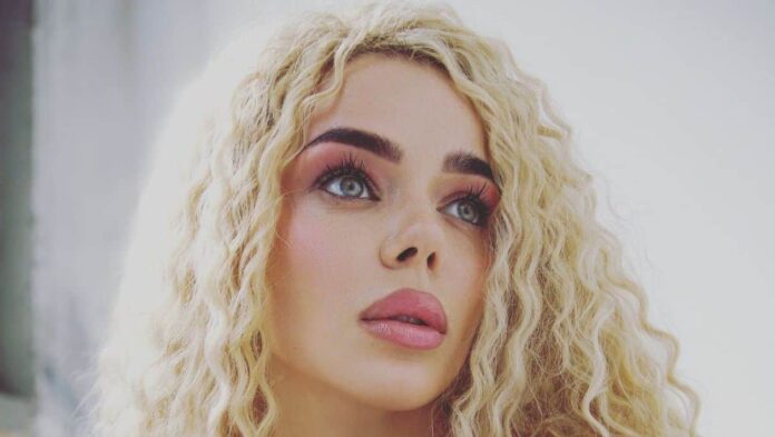 Аліна Гросу змінила стиль і стала схожа на легенду американського кінематографу Аліна Гросу змінила стиль і стала схожа на легенду американського кінематографу