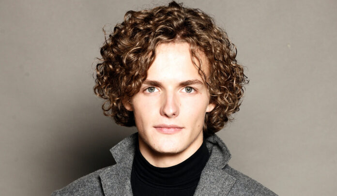 Куди зник зі сцени переможець Фабрики зірок Олексій Матіас та як він зараз виглядає