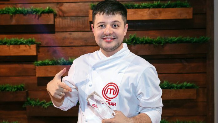 Переможець МастерШеф-11 Богдан Шинкарьов показав, які в США ціни на продукти Переможець МастерШеф-11 Богдан Шинкарьов показав, які в США ціни на продукти
