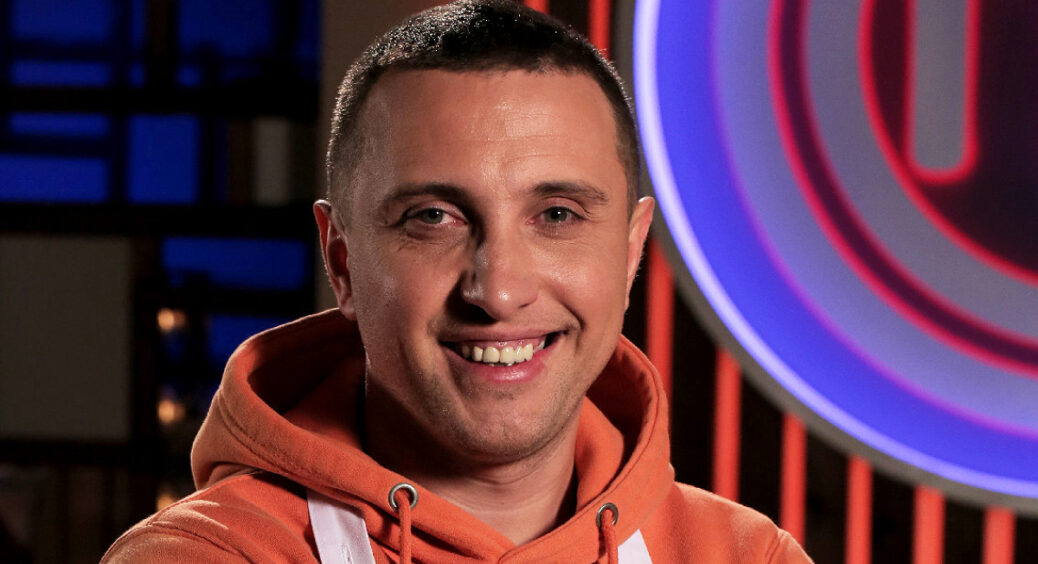 Переможець МастерШеф-7 Вадим Бжезинський Пава зібрав для ЗСУ понад 2 мільйони гривень: “Не знаєш, що може статися” 