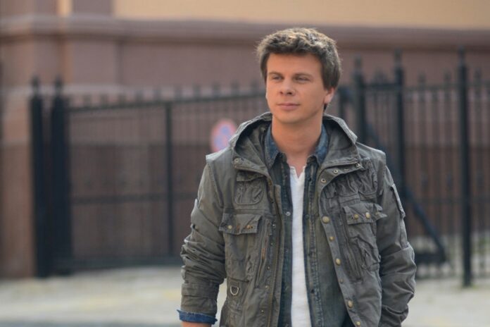 Дмитро Комаров продав свою елітну автівку Дмитро Комаров продав свою елітну автівку