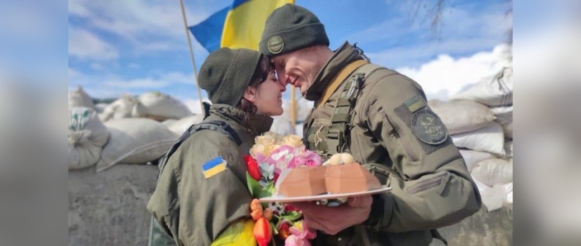 Пара закоханих військових обвінчалася на блокпості
