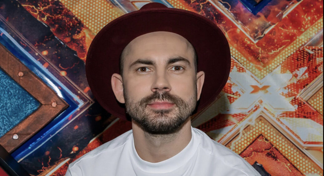 35-річний Андрій Бєдняков не стримав сліз, розповідаючи про Маріуполь: Наталя Мосейчук розплакалася разом з ним 