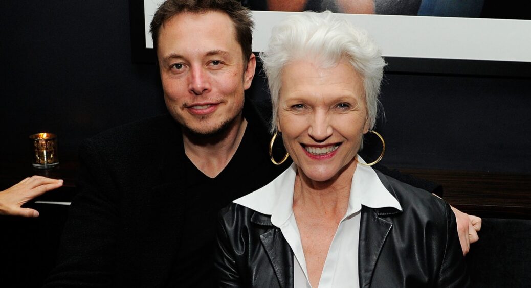 Мама Ілона Маска знущається над Кадировим: про місцезнаходження Бандери не повідомила, але Ілону знайшла 