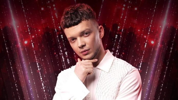 Сергій Лазановський вимушений працювати в м'ясній крамниці