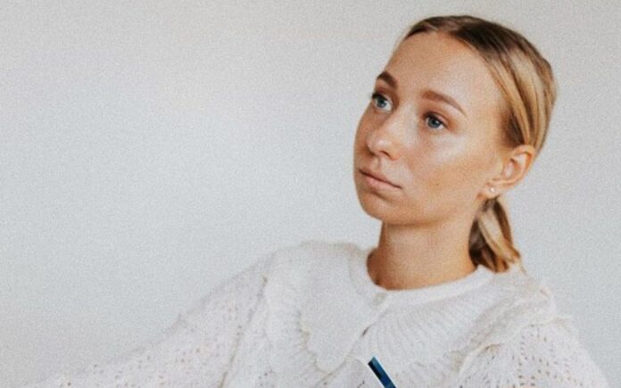 Дружина Віктора Павліка Репяхова показала, що сталося з її обличчям та чиїх рук це справа Дружина Віктора Павліка Репяхова показала, що сталося з її обличчям та чиїх рук це справа