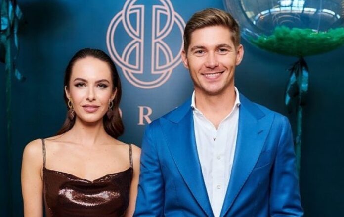 37-річний Володимир Остапчук нагадав своїй молодій дружині про дітей 37-річний Володимир Остапчук нагадав своїй молодій дружині про дітей