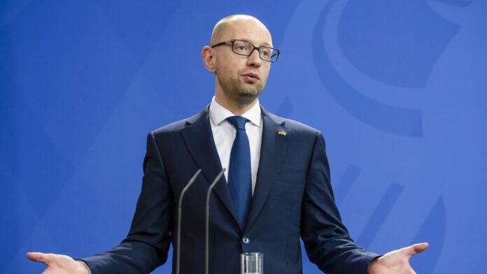 Як виглядає родина Арсенія Яценюка