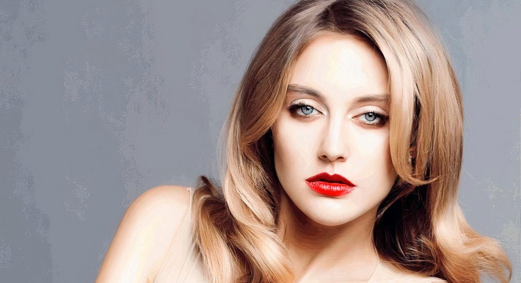 Що сталося з екс-учасницею “Фабрики зірок” Євою Бушміною? Знайшли на березі моря в купі сміття (ФОТО) 