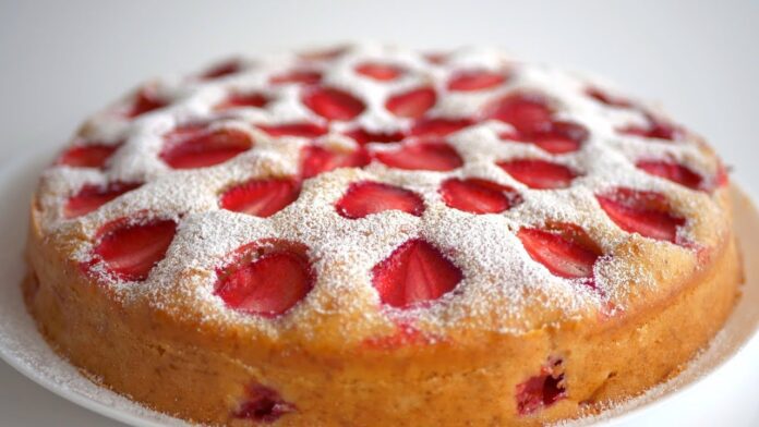 Ароматний домашній пиріг із найзвичайнісіньких інгредієнтів Ароматний домашній пиріг із найзвичайнісіньких інгредієнтів