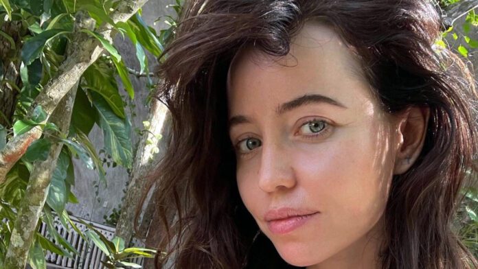 Надя Дорофєєва вперше показала покійного батька Надя Дорофєєва вперше показала покійного батька