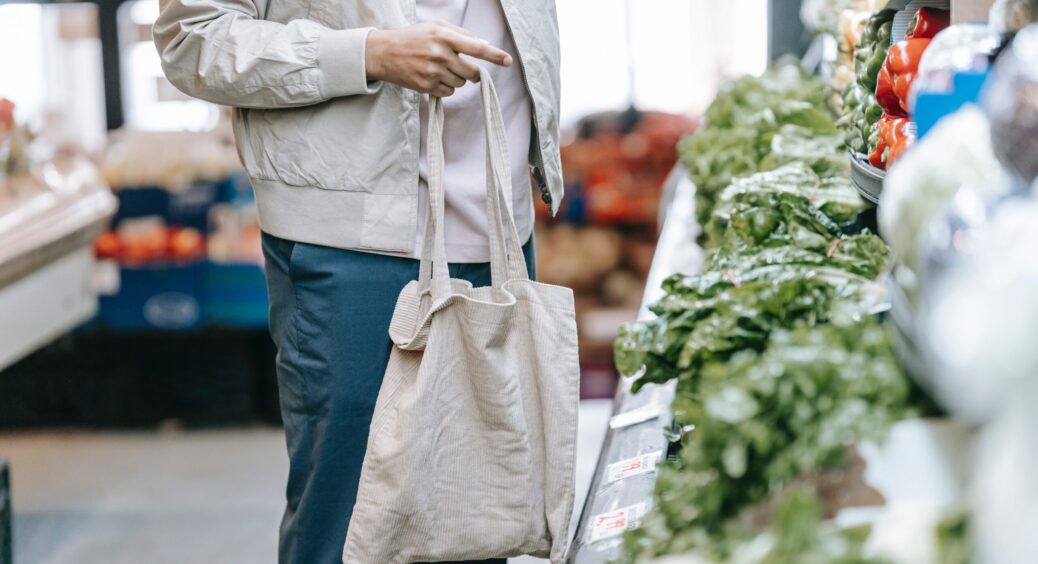 Читаю етикетку – і відразу бачу “отруту” в складі: які дві Е-добавки підвищують ризик раку 