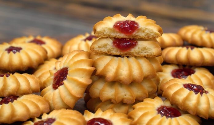 Як приготувати печиво Кураб'є з повидлом в домашніх умовах