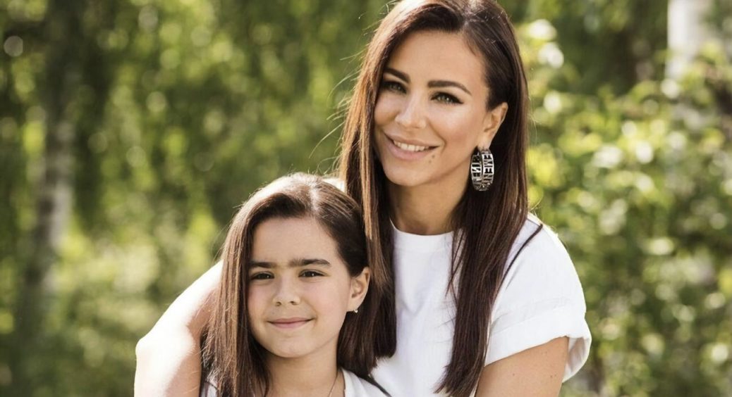 Колишній чоловік Ані Лорак довів їхню дочку до сліз: 12-річна Софія розплакалася на камеру через батька 