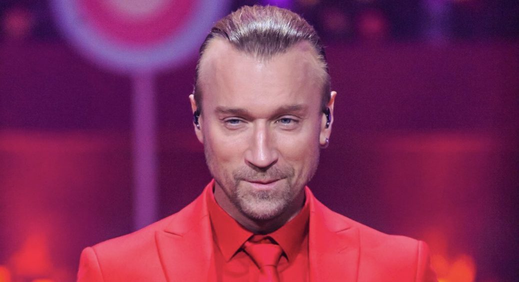 Близькі друзі Олега Винника розкрили правду про справжній діагноз повелителя вовчиць: “В нього болить” 