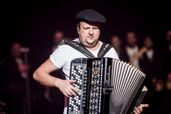 Віктор Бронюк показав, як виглядає його доросла дочка 