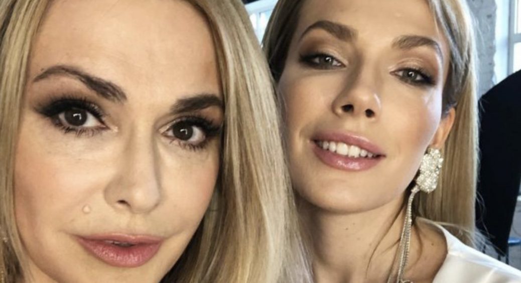 У себе бачити українців не хоче: Ольга Сумська не може витягнути старшу дочку Паперну з москви — “Це біль” 