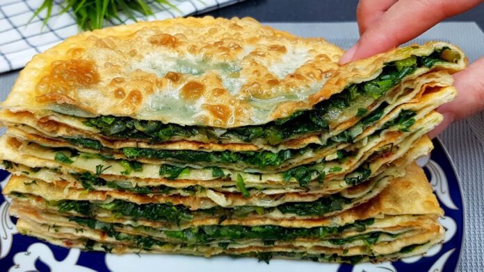 Як приготувати чебуреки з сиром та зеленню Як приготувати чебуреки з сиром та зеленню