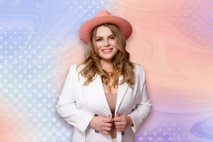 Неля Шовкопляс показала талію Неля Шовкопляс показала талію